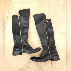 Michael Michael Kors black boots size 7